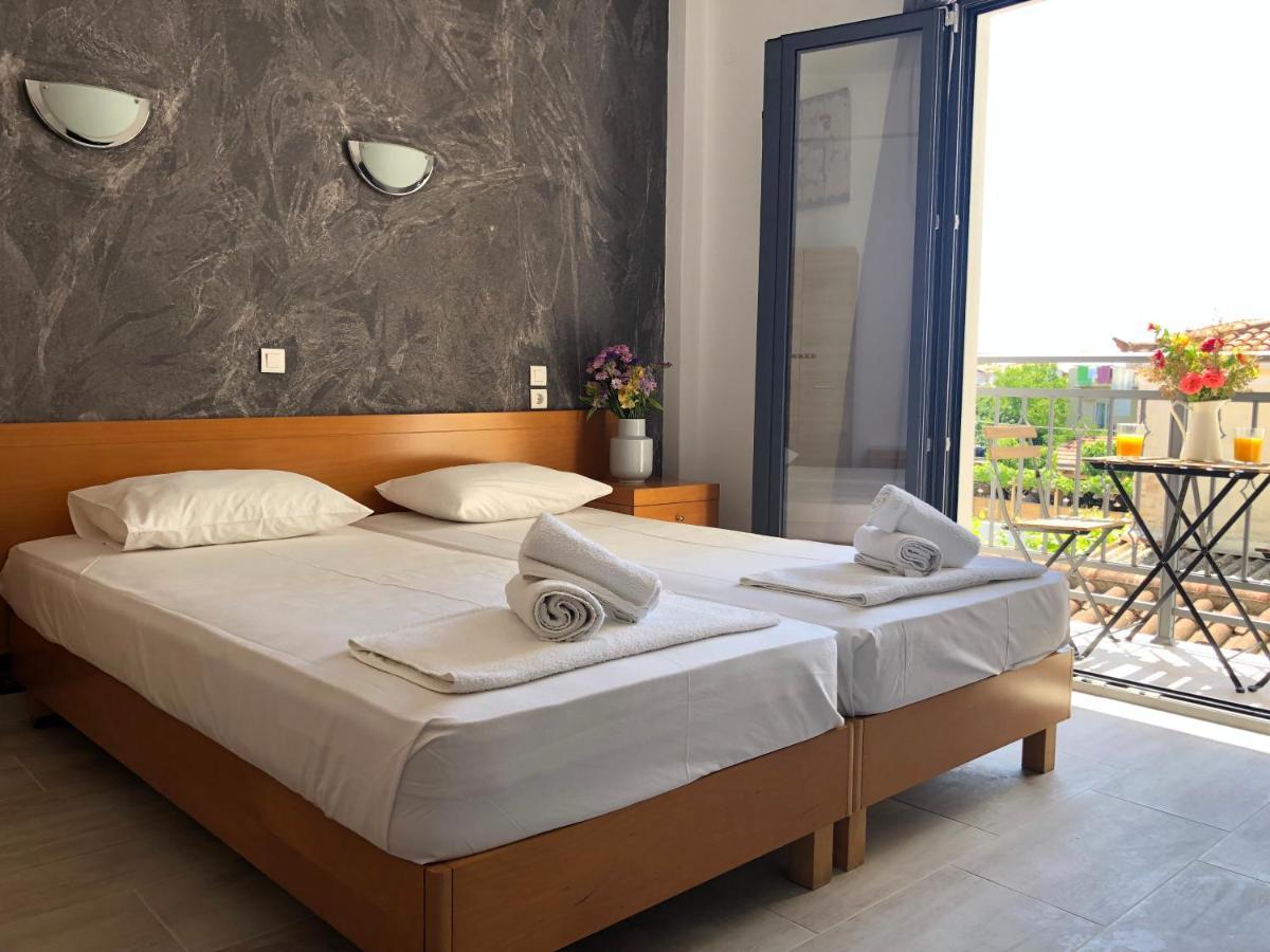 Central Guest House Skiathos Ngoại thất bức ảnh